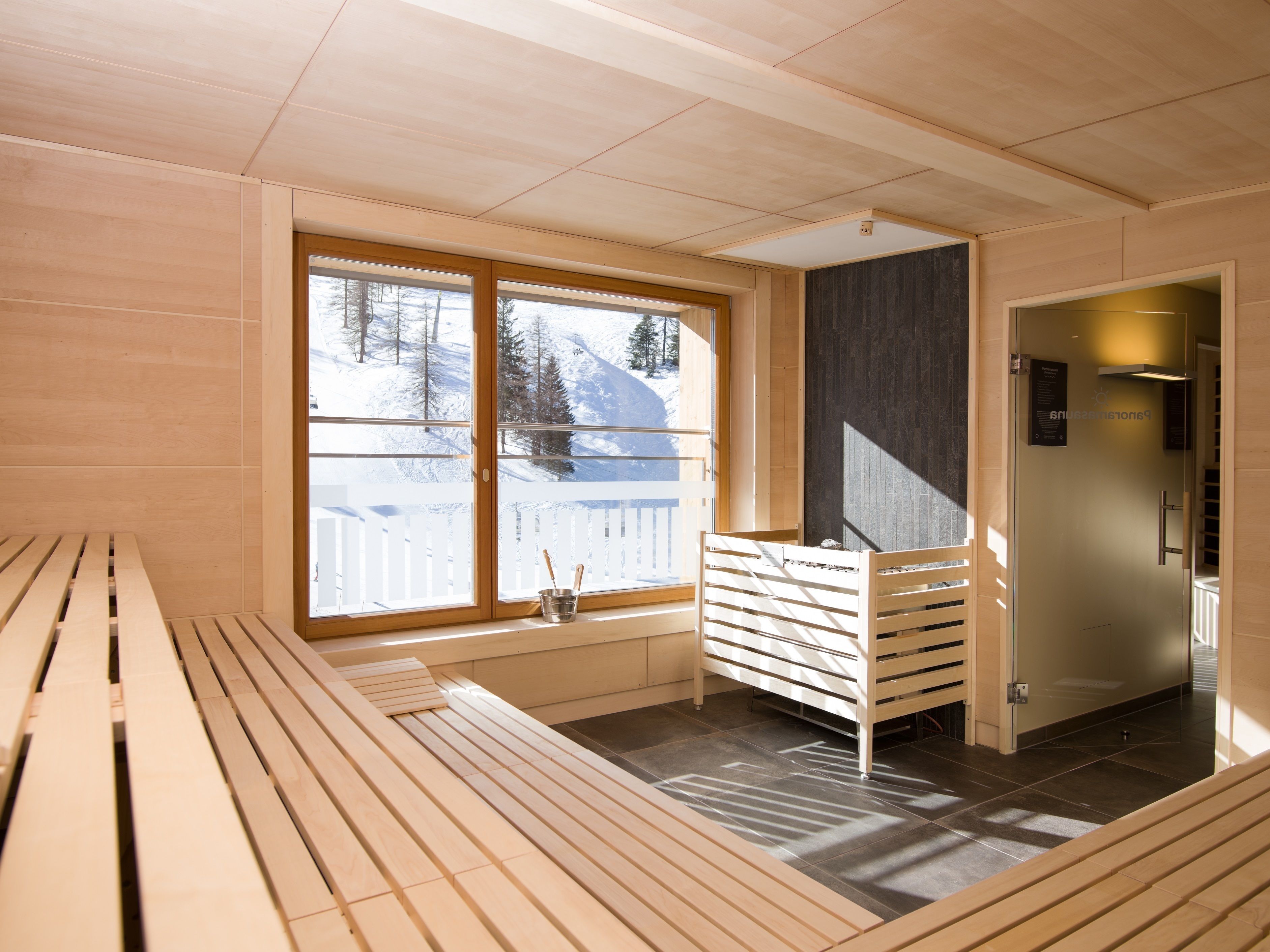 sauna, steam room