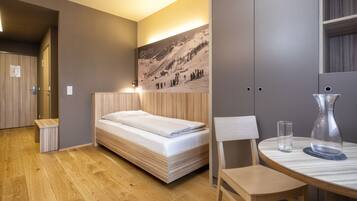Habitación doble de uso individual, para no fumadores | 2 habitaciones y ropa de cama de alta calidad