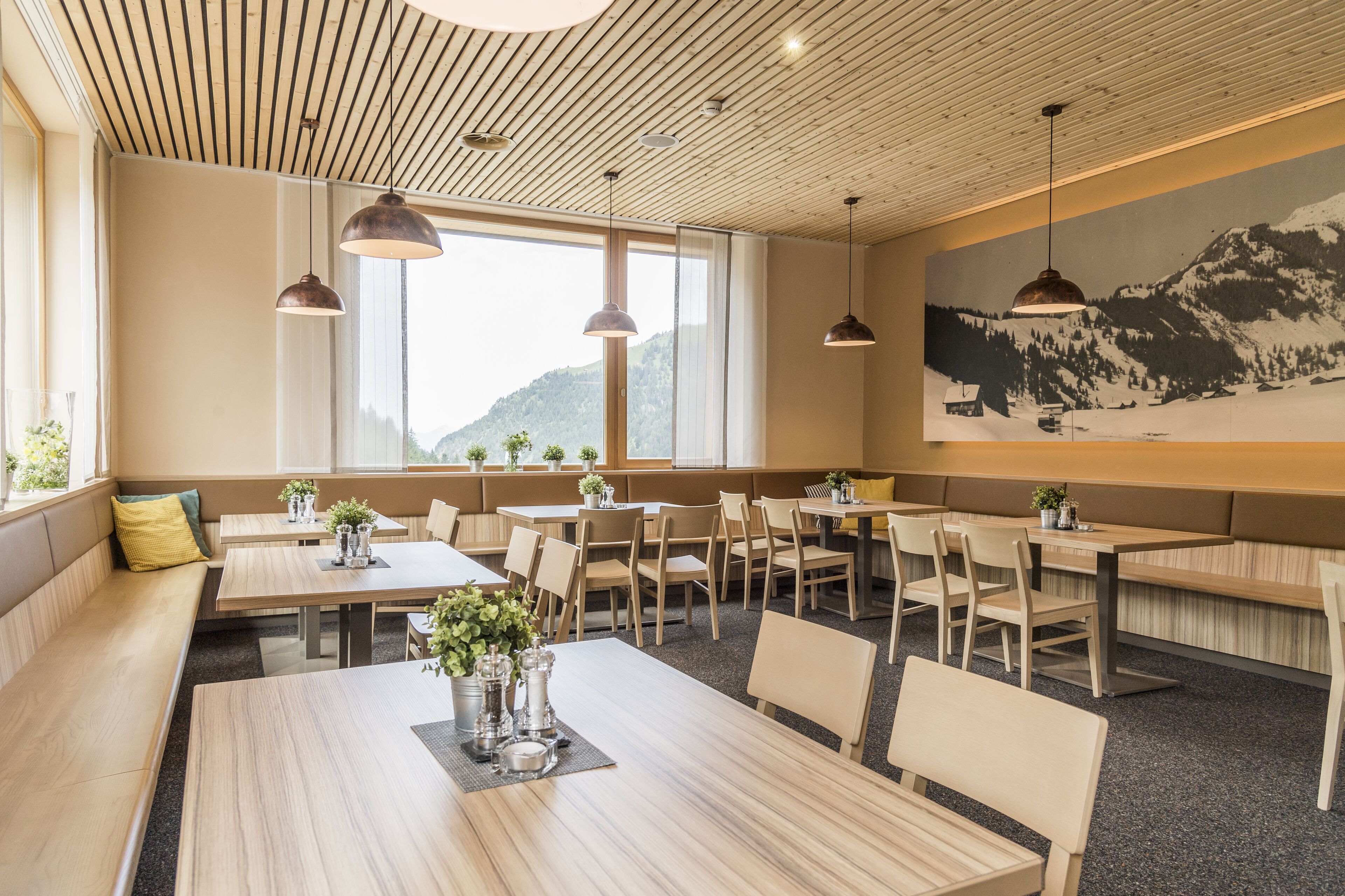 Mittagessen und Abendessen, regionale Küche