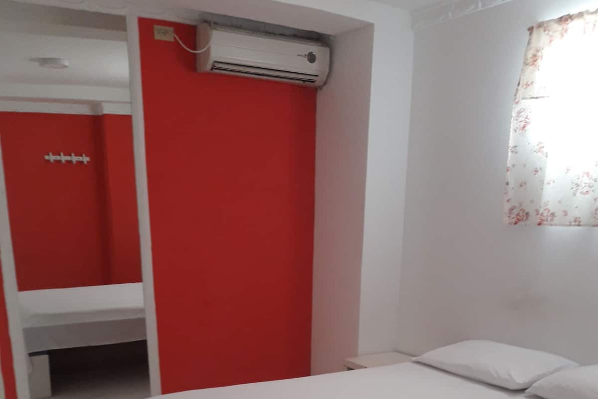 Quarto casal standard de uso individual | Wi-Fi de cortesia