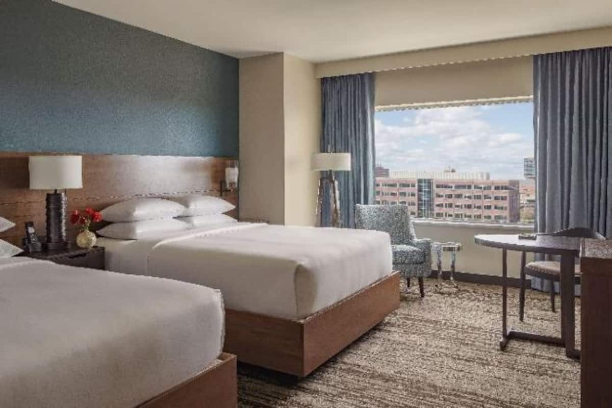 Hypo-allergenic bedding, pillowtop beds, in-room safe, desk