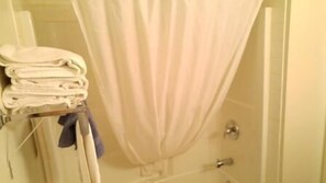 Room, 2 Queen Beds | Bathroom