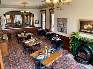 Dining - The Kalamazoo House Downtown Hotel & Suites (Kalamazoo)