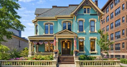 The Kalamazoo House Downtown Hotel & Suites