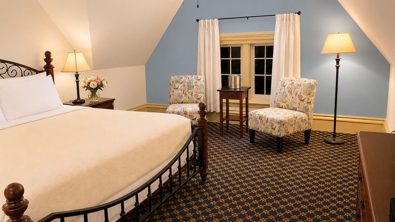 Room, 1 King Bed, Fireplace (9) | Premium bedding, pillowtop beds, individually decorated