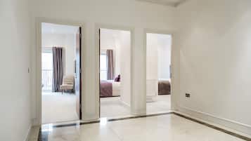 1 chambre, literie de qualité supérieure, bureau