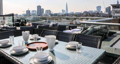 City Courtyard Apartments & Penthouse