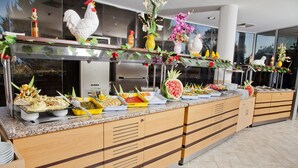 Buffet - Sunhill Hotel (Bodrum)