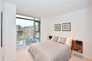 Deluxe Apartment, 1 Bedroom, Balcony