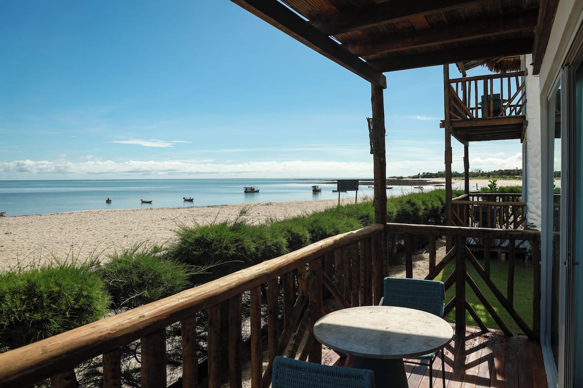 Luxury Room, Sea View | Minibar, in-room safe, WiFi (free)