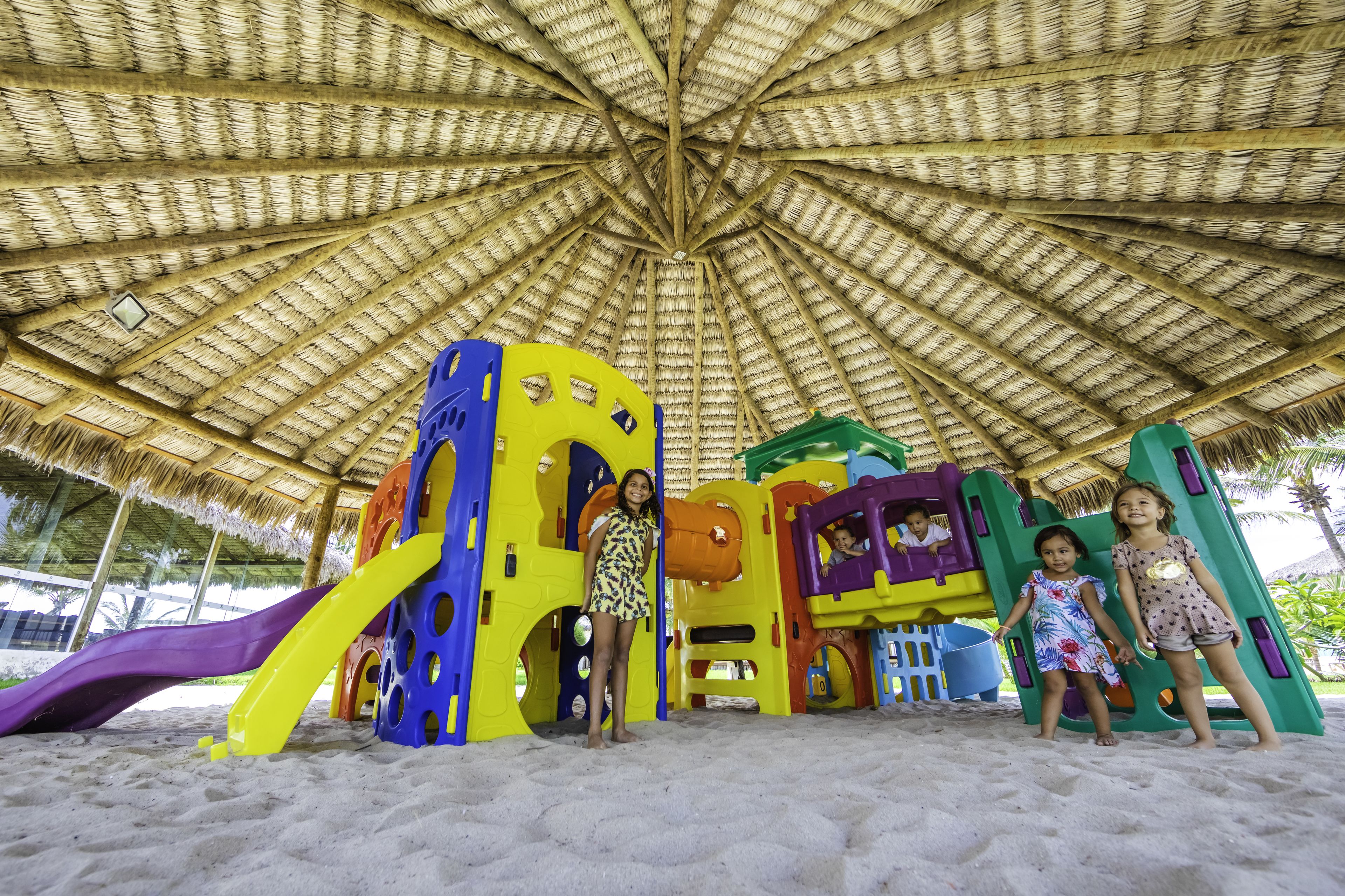 Área de juegos infantiles al aire libre