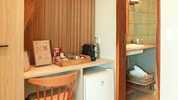 Kamar Deluks | Minibar, brankas, dan Wi-Fi gratis
