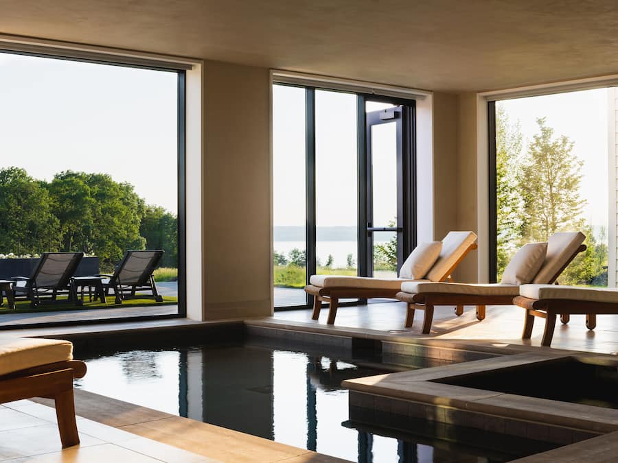 Body treatments, hydrotherapy, aromatherapy, hot stone massages