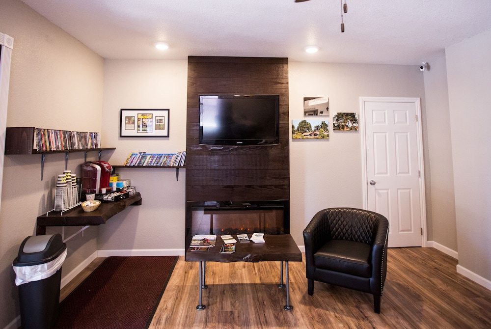 View Crest Lodge by null