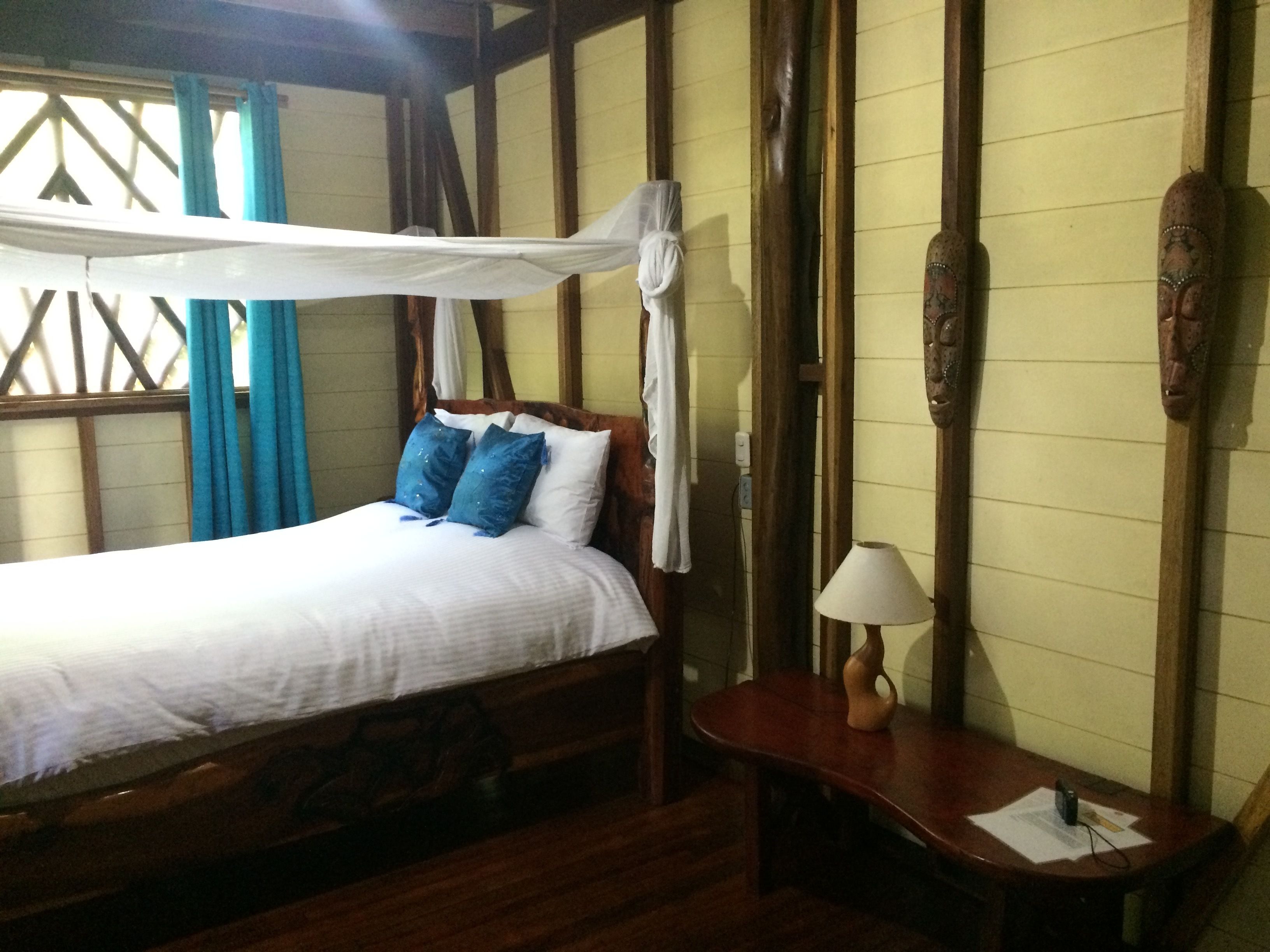 2 bedrooms, in-room safe, bed sheets