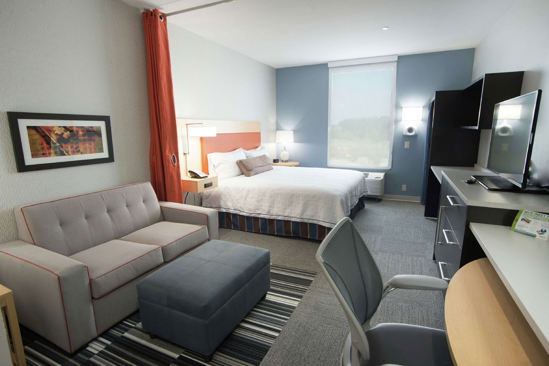 Free WiFi, bed sheets