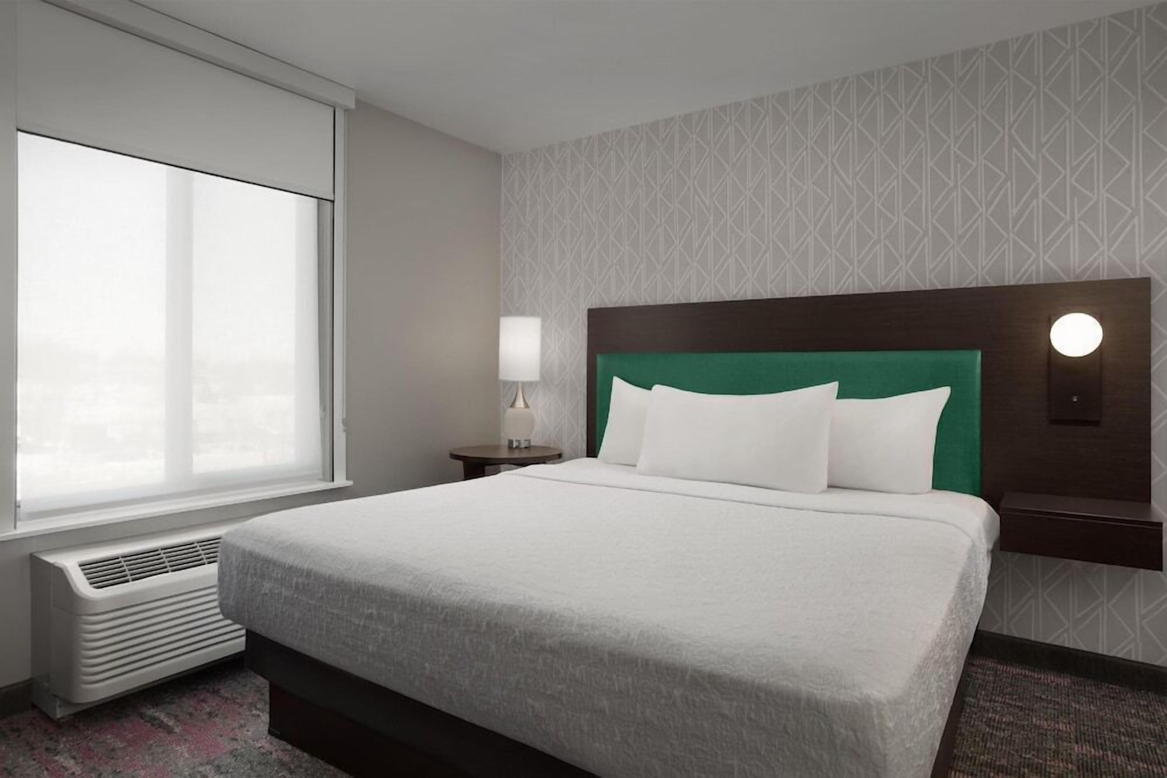 Hypo-allergenic bedding, in-room safe, desk, laptop workspace