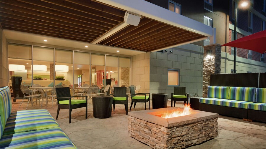 Home2 Suites by Hilton Anchorage / Midtown