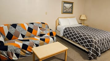 Standard Room, 1 Queen Bed (B Building - Ground Level) | Desk, blackout drapes, iron/ironing board, rollaway beds
