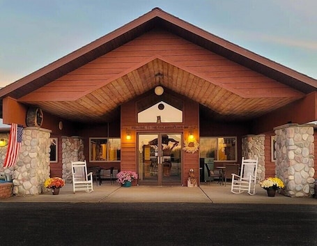 Front of property. Chicaugon Lake Inn