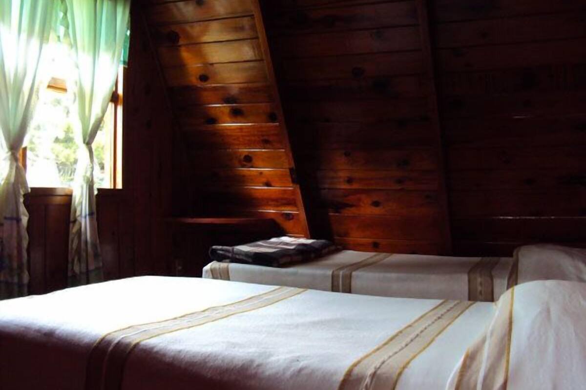 Traditional Chalet, 2 Bedrooms | Iron/ironing board, rollaway beds (surcharge)