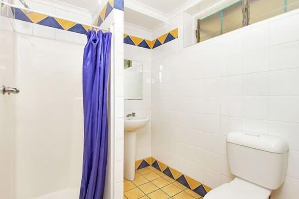 Caravella Backpackers by null