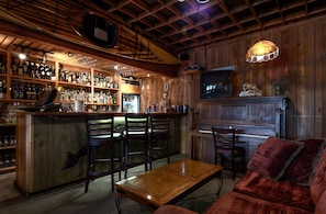 Lounge - Heriot Bay Inn (Quadra Island)
