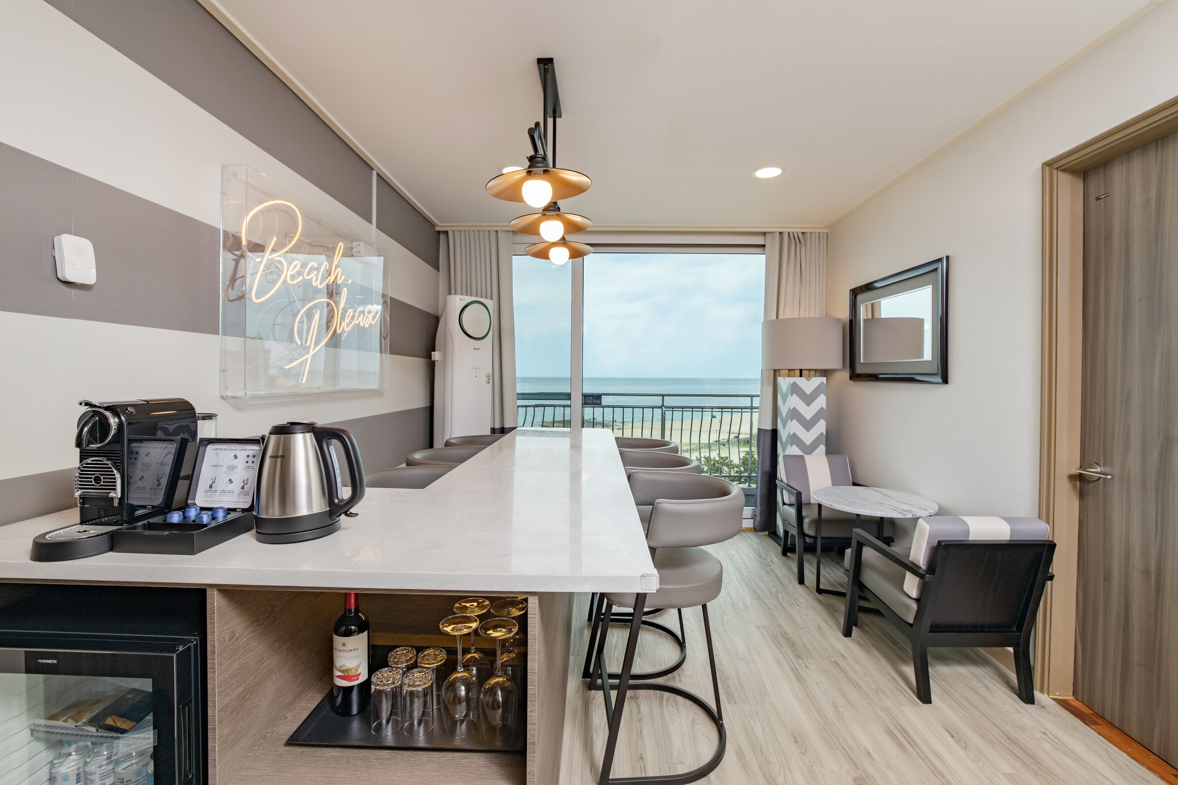 k-premier oceanview | room amenity