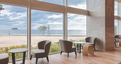 Kensington Resort Seorak Beach