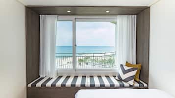 Premier kamer, uitzicht op zee (K-Premier OceanView) | Een bureau, verduisterende gordijnen, geluiddichte muren, gratis wifi