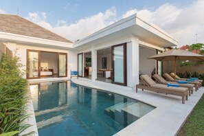 Piscina externa