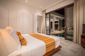 Vila luxo, 2 quartos, piscina particular, vista para a piscina | 2 quartos, cofres nos quartos, escrivaninha