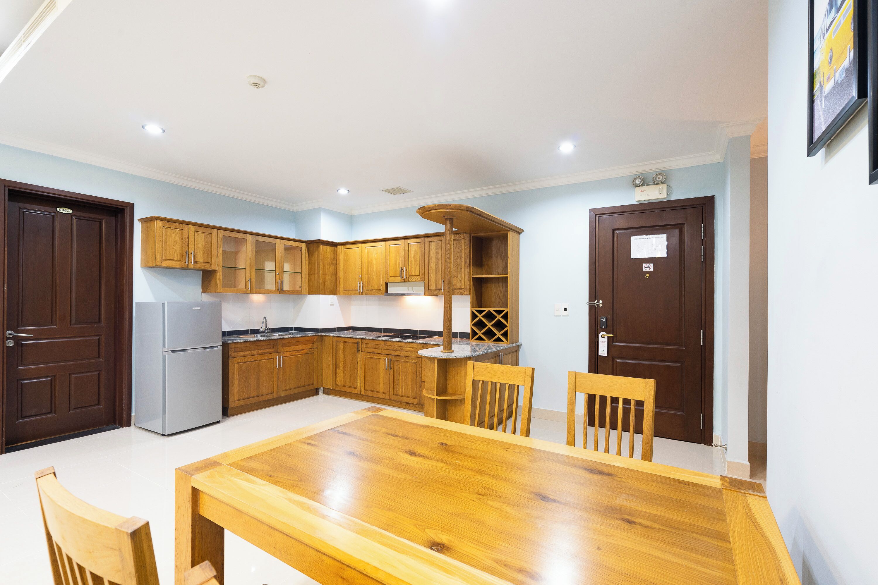 family suite | private kitchen | paper towels