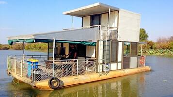 Carol - Large 6 Berth | Boating