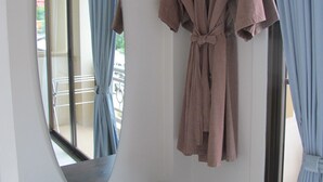 Room amenity - Baan Sattahip by the sea (Sattahip)