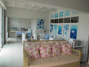 Televisión LCD de 29 pulgadas con canales por cable y televisión 