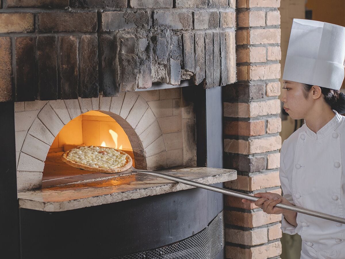 Daily buffet breakfast (JPY 3000 per person)