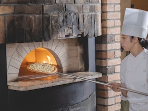 Daily buffet breakfast (JPY 3000 per person)