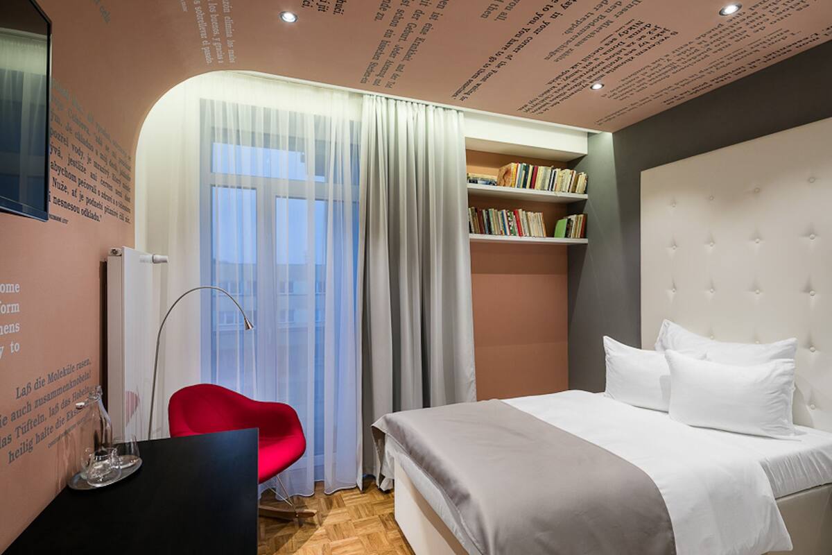 Chambre Simple Design (with Whirlpool)