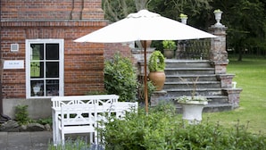 Porch - Ny Kirstineberg Gods Bed & Breakfast (Nykøbing Falster)