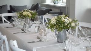 Birthday party area - Ny Kirstineberg Gods Bed & Breakfast (Nykøbing Falster)