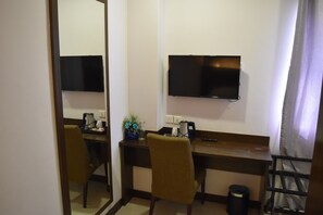 Standard Single Room, City View | Television