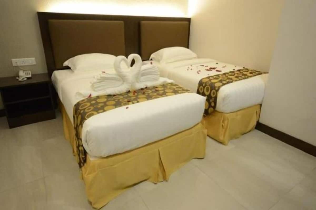 Iron/ironing board, free WiFi, wheelchair access