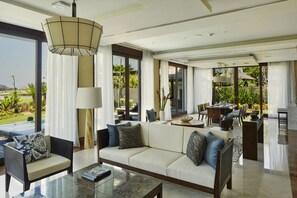Luxury Villa, 3 Bedrooms, Private Pool, Golf View | Living room