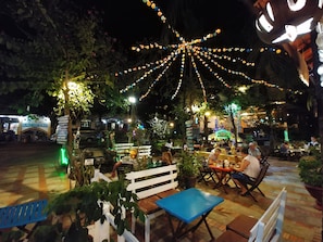 Breakfast, lunch, dinner served; international cuisine, garden views - Bao Quynh Bungalow (Phan Thiet)