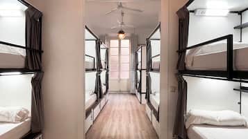 Shared Dormitory, Mixed Dorm, Shared Bathroom (12 beds) | In-room safe, free WiFi, bed sheets