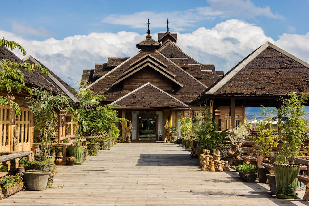 Royal Nadi Resort