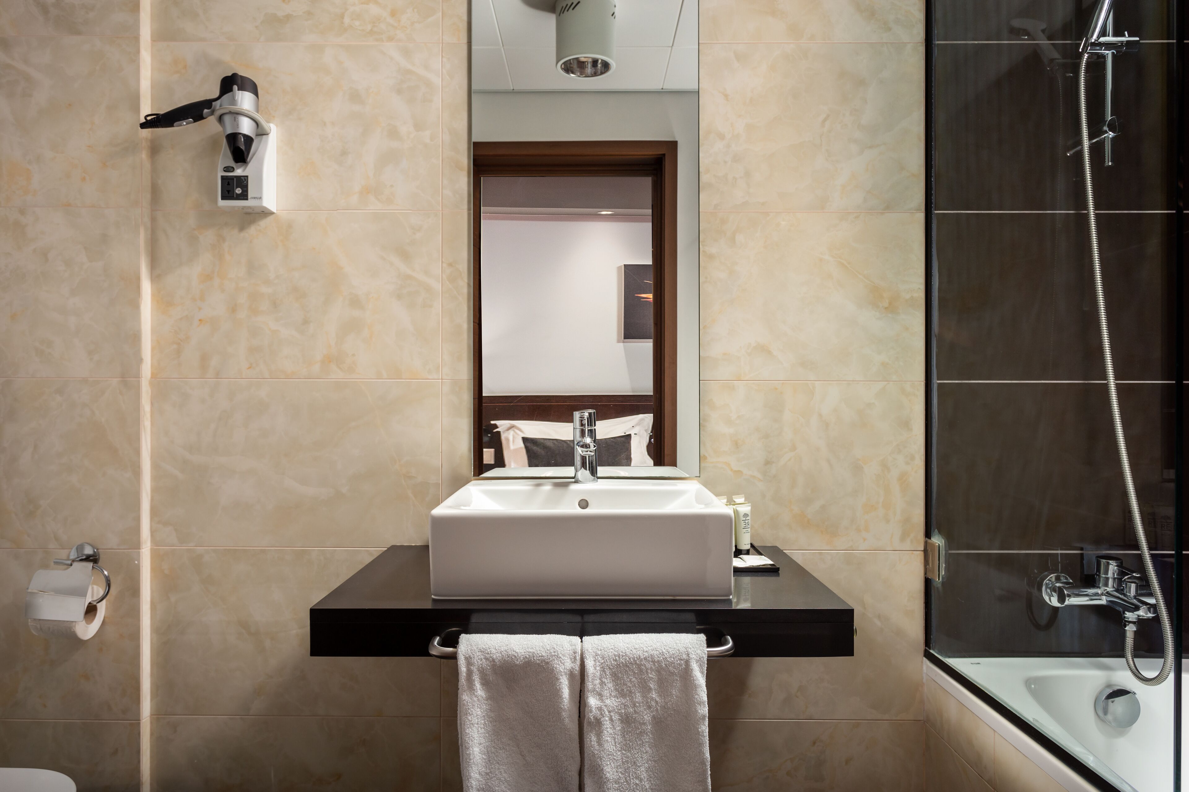 Photo - Hotel Luena