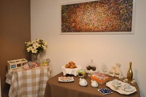 Breakfast buffet - Baciami Ancora (Bari)