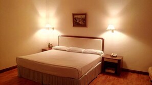 Minibar, in-room safe, desk, blackout curtains